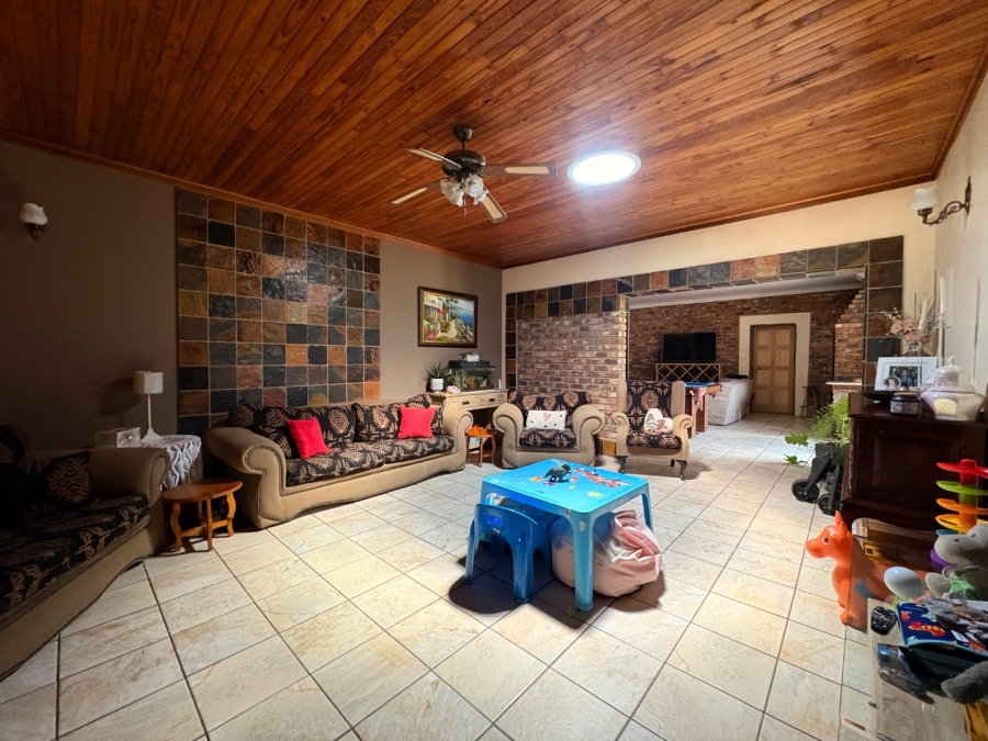 4 Bedroom Property for Sale in Stilfontein Ext 4 North West